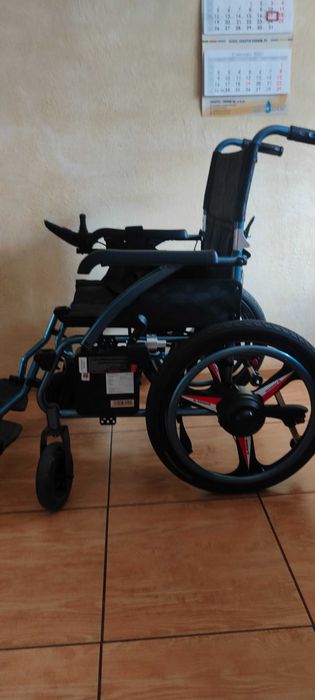 Wózek inwalidzki elektryczny