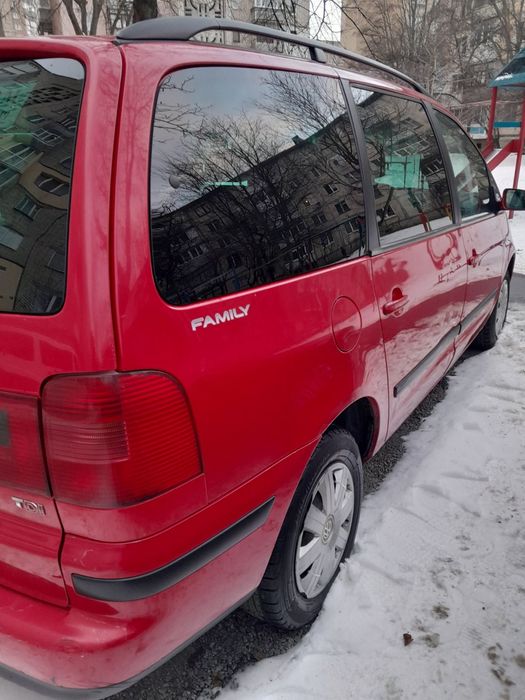 Тільки продаж Sharan