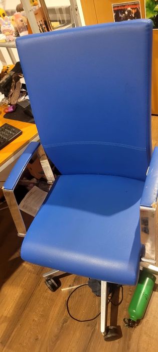 Cadeira de Escritório / Secretária Alital (Ergónomica e Encosto Alto) – Azul