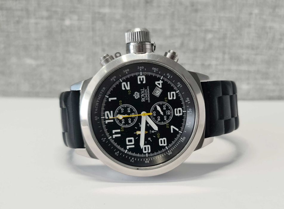 Чоловічий годинник часы Royal London 4795-C3A 47мм та Invicta