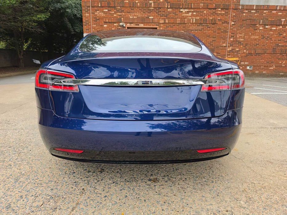 Tesla Model S 100D      2018