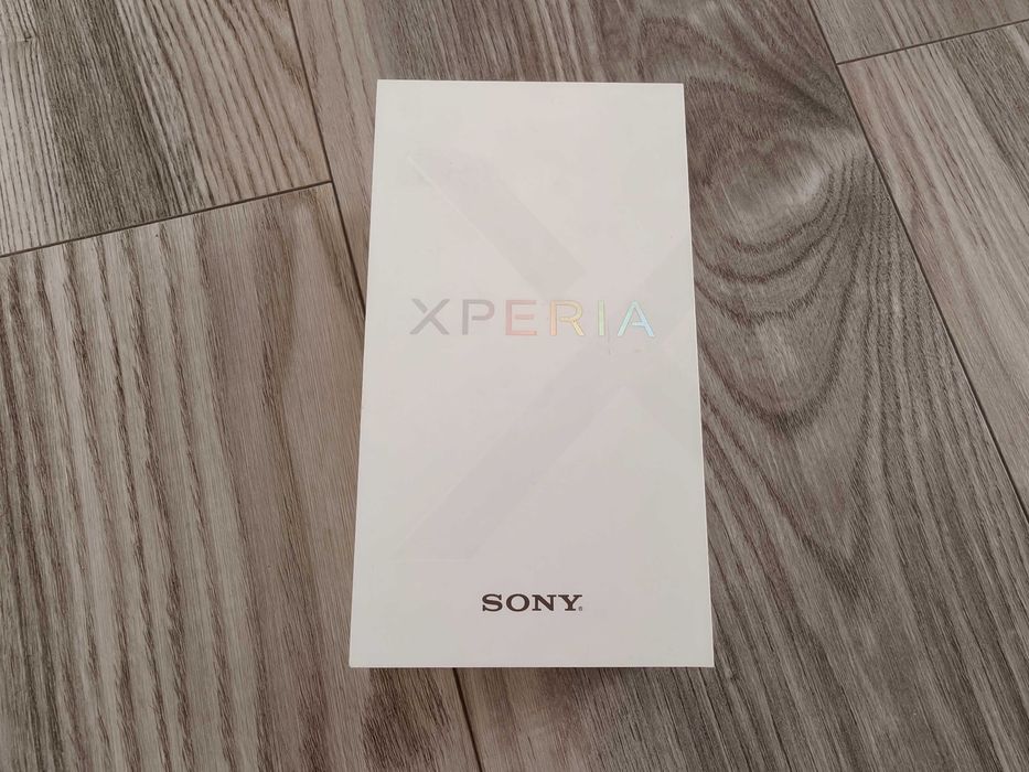 Sony Xperia X F5121 3/32 GB biały