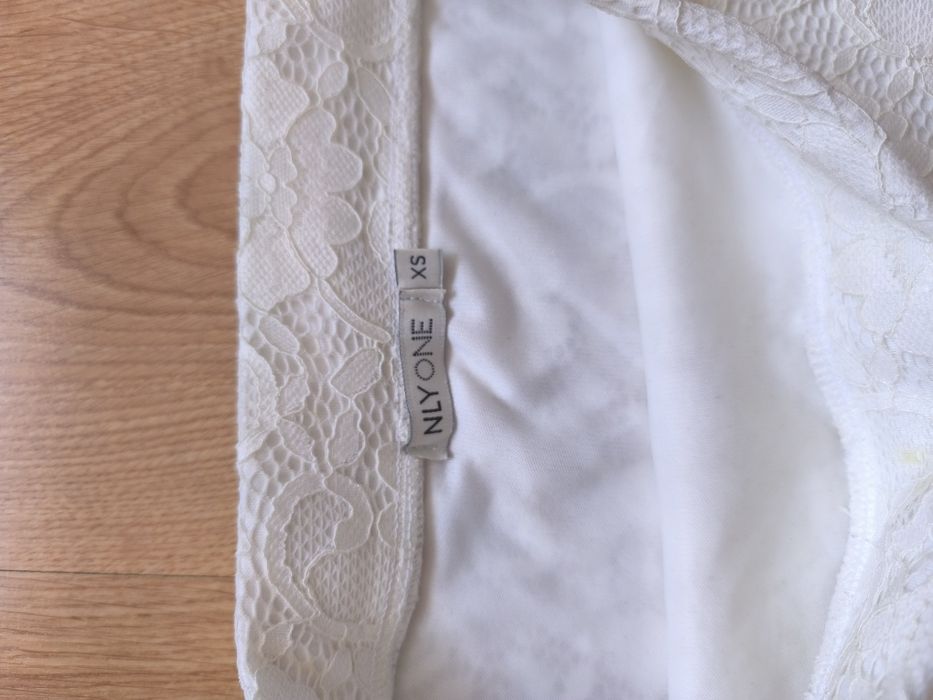 Biała koronkowa spódniczka rozmiar XS NLY ONE nowa