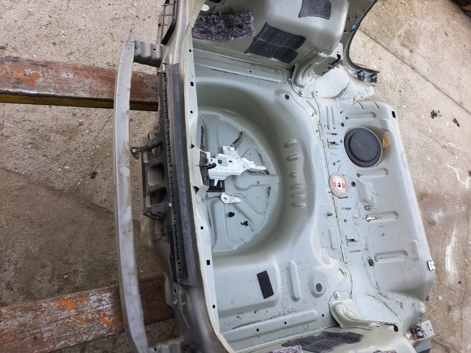 Citroen C3 III 2018r. Cały tył,  pas, wanna, błotniki,  belka .