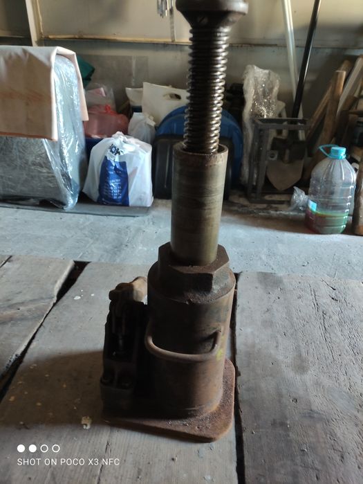 Продам гидравлический донкрат