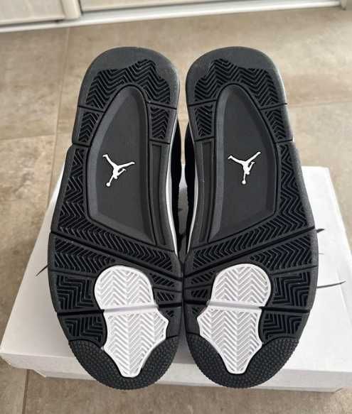 Jordan 4 Retro White Thunder R.46