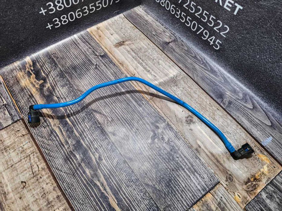 Паливна трубка паливопровід VW Tiguan 2007-2015  5N0201294F