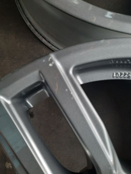 (024) Felgi 17" 5x114,3 ET 38 7j - Mitsubishi