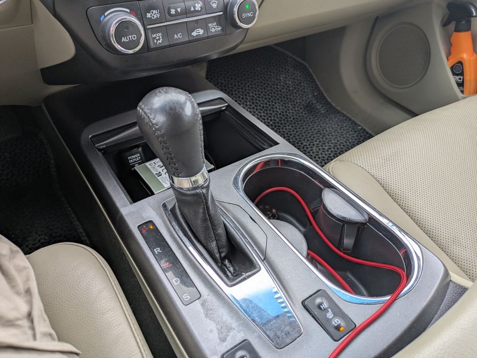 Кросовер Acura RDX 2013