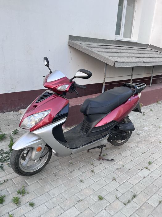 Продам скутер шторм