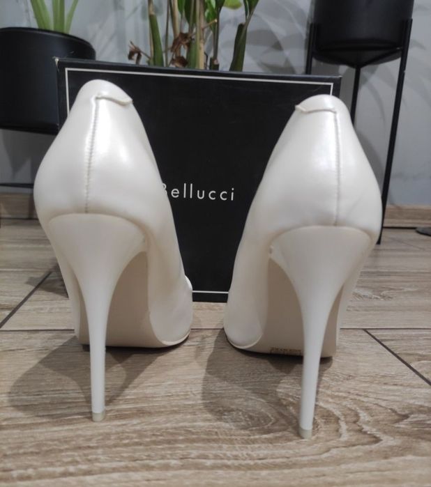 Buty ślubne 38 białe perłowe