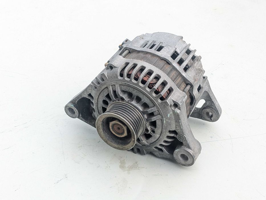 Б/У Генератор Nissan Micra II (K11) 1.0 1.3 1.4 (1992-2003) / 65A