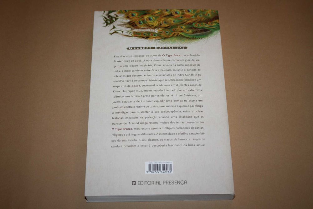 ' Entre os Assassinatos // Aravind Adiga