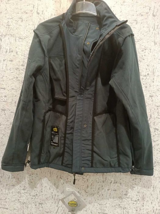 Куртки: DIADORA/Giacca Alpine /Цвета : Чёрный( XL) /Тёмный шифер( L ).