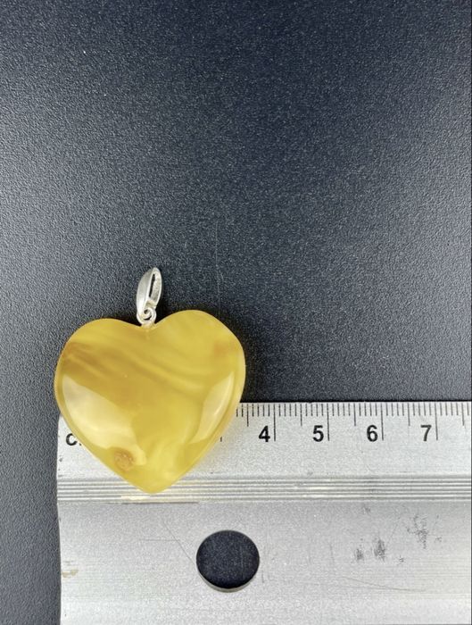 Wisiorek serce z naturalnego bursztynu 7,65g | srebro 925