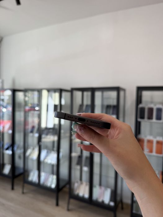 Telefon iPhone 17 256GB Czarny Apple Gwarancja iTrade