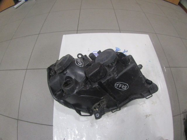 Ótica / farol esquerda VOLKSWAGEN Polo (9N)