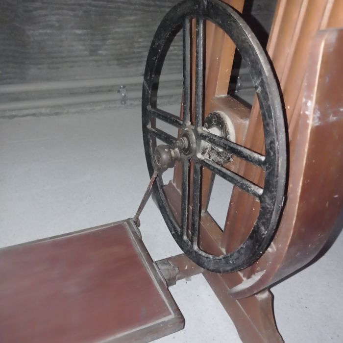 Швейная ножная машинка Pannonia