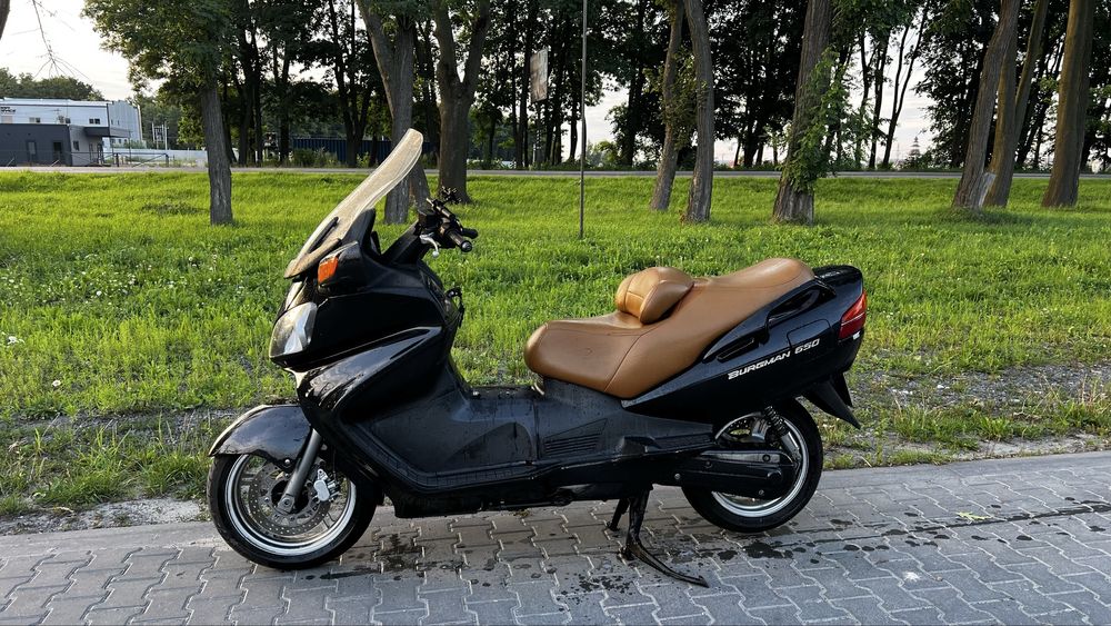 Suzuki Burgman 650 2004p.