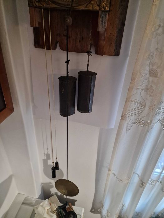 Relógio de parede muito antigo