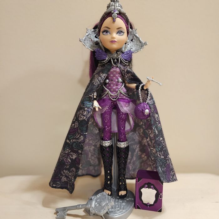 Ever After High Reven Queen (seria legacy day )