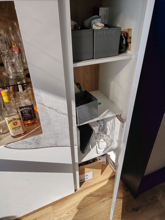 Witryna biala połysk