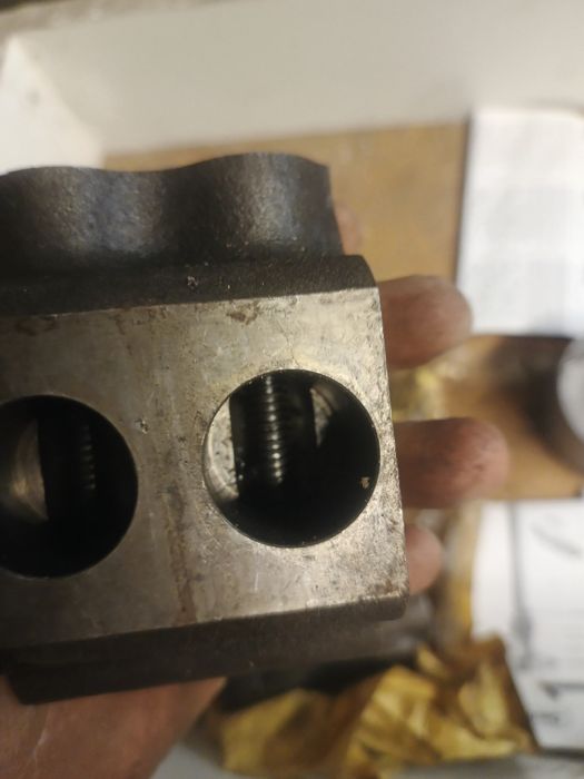 888702 M2B część nowa