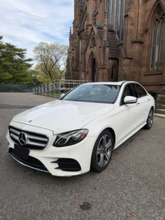 Mercedes-Benz E350 4Matic      2020