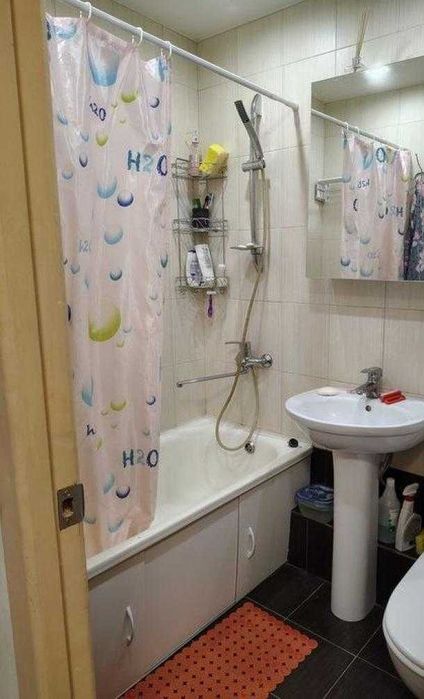Продам 1к. кв. улучшенной планировки на Роганском ж/м