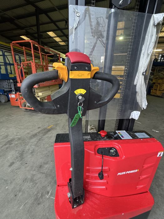 Stacker Plus power 1500kg 3mt (novo)