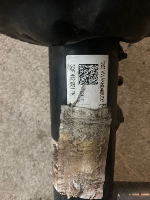 VW Tiguan II 5 NA kolumna Mcperson