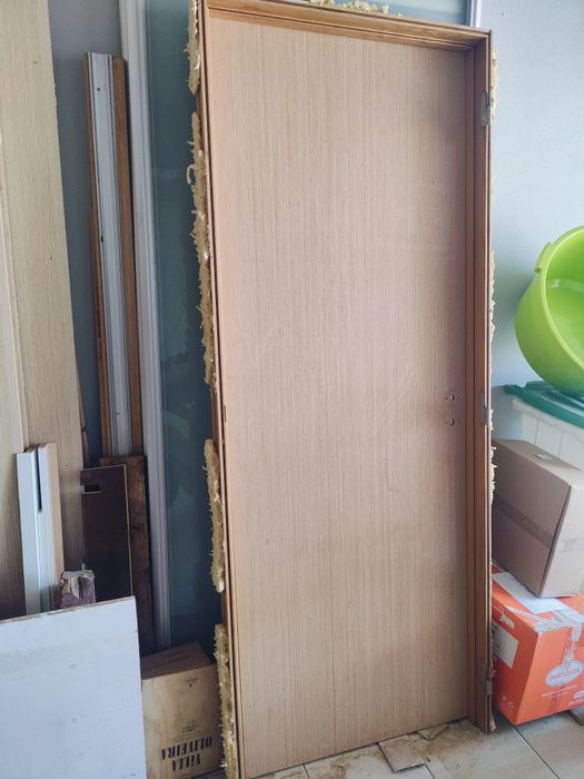 Porta Interior 200x75 cm com Aro - Medida Antiga - Folheada Carvalho