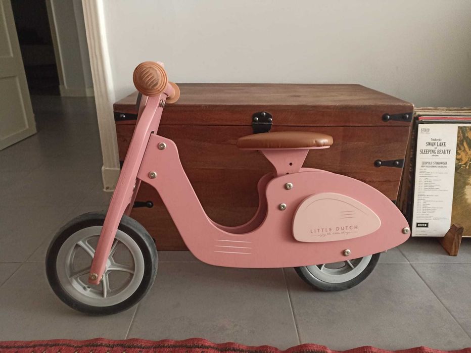 Bicicleta de equilíbrio — Little Dutch Rosa