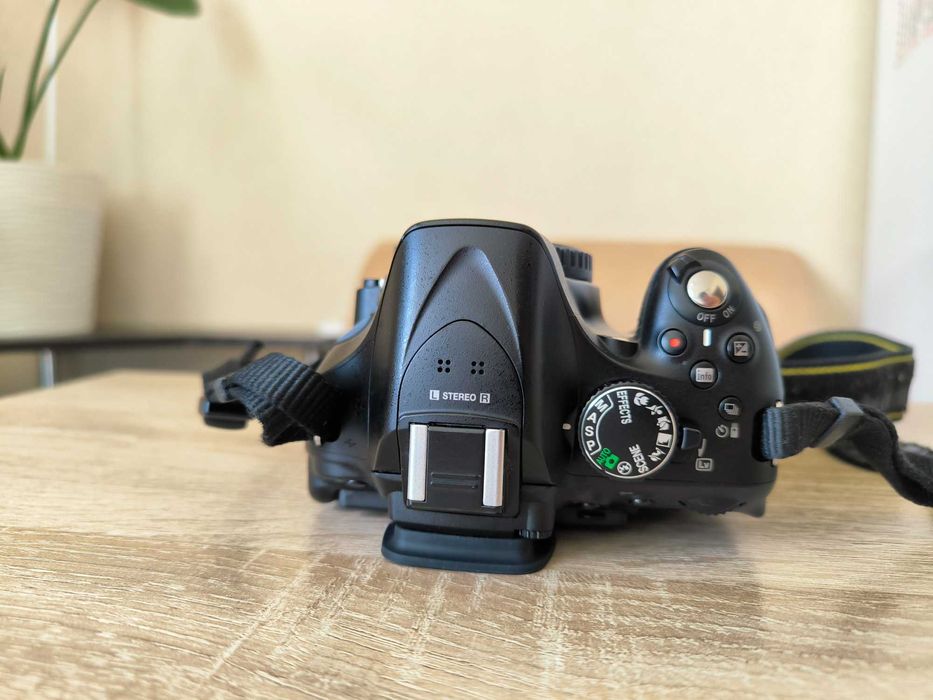 Nikon D5200 body ! Отличное состояние !