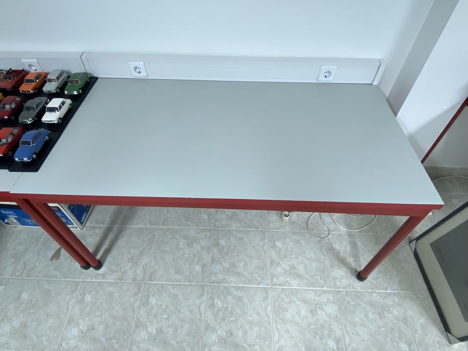 Mesa Escolar como nova