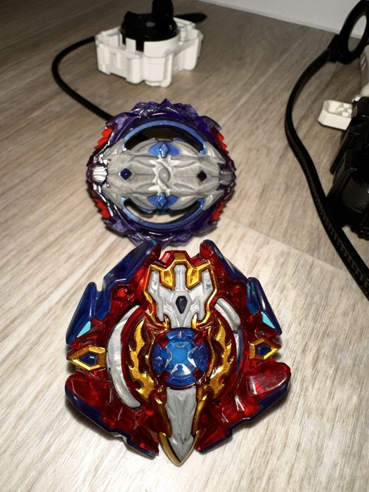 Набір Beyblade Блейди 2 шт + запускачі з ручкою