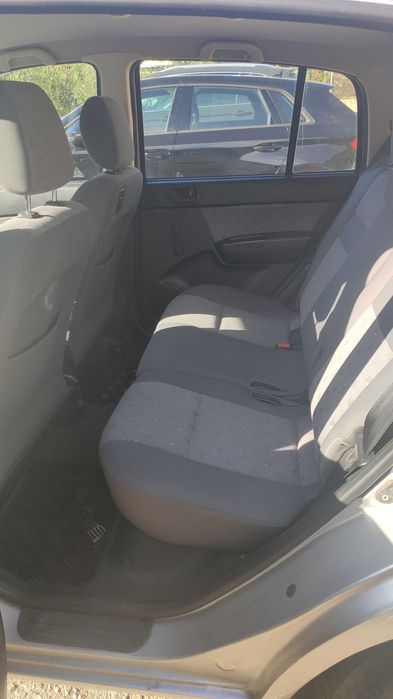 Automóvel HYUNDAI GETZ 2005