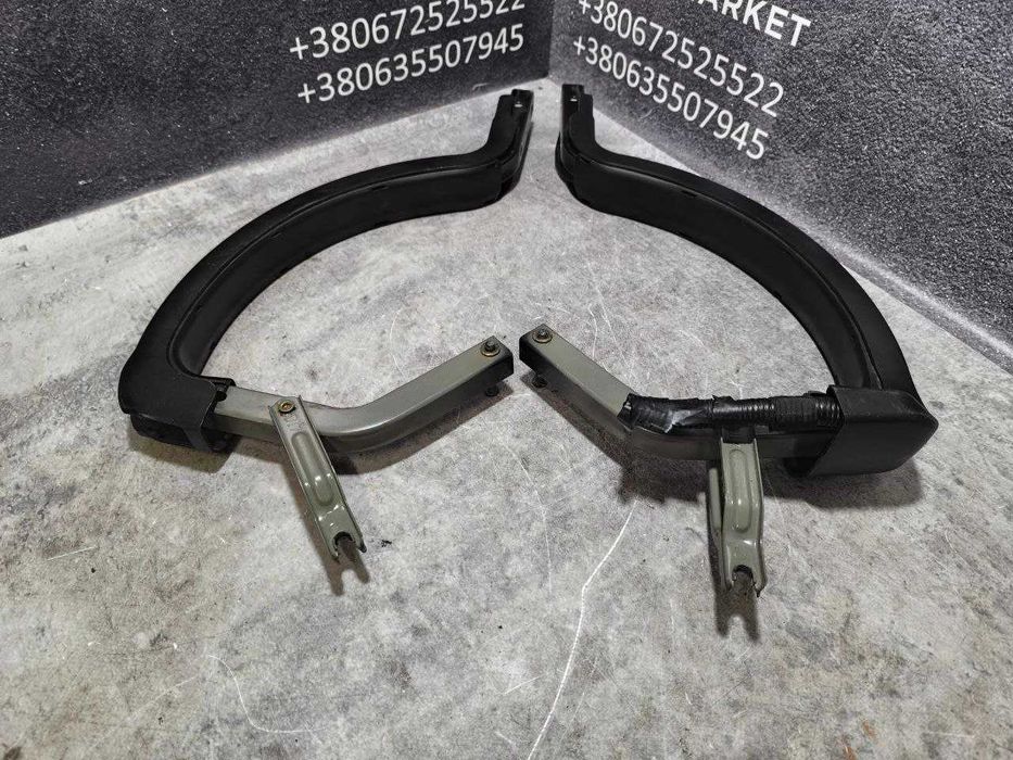 Петля кришки багажника Toyota Avensis T27 седан оригінал 2009-2018