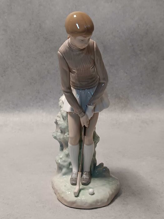 LLADRO #4851 Lady Golfer Dziewczyna grająca w golf Hiszpania