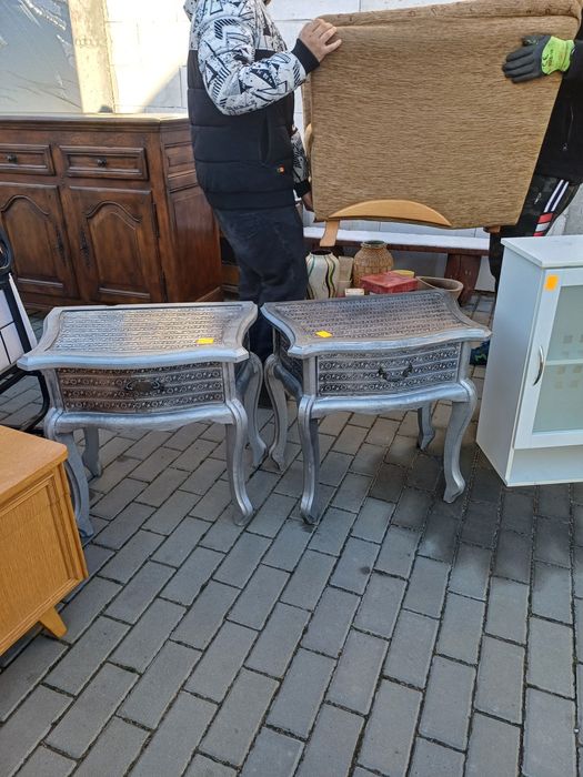 Komplet szafek nocnych