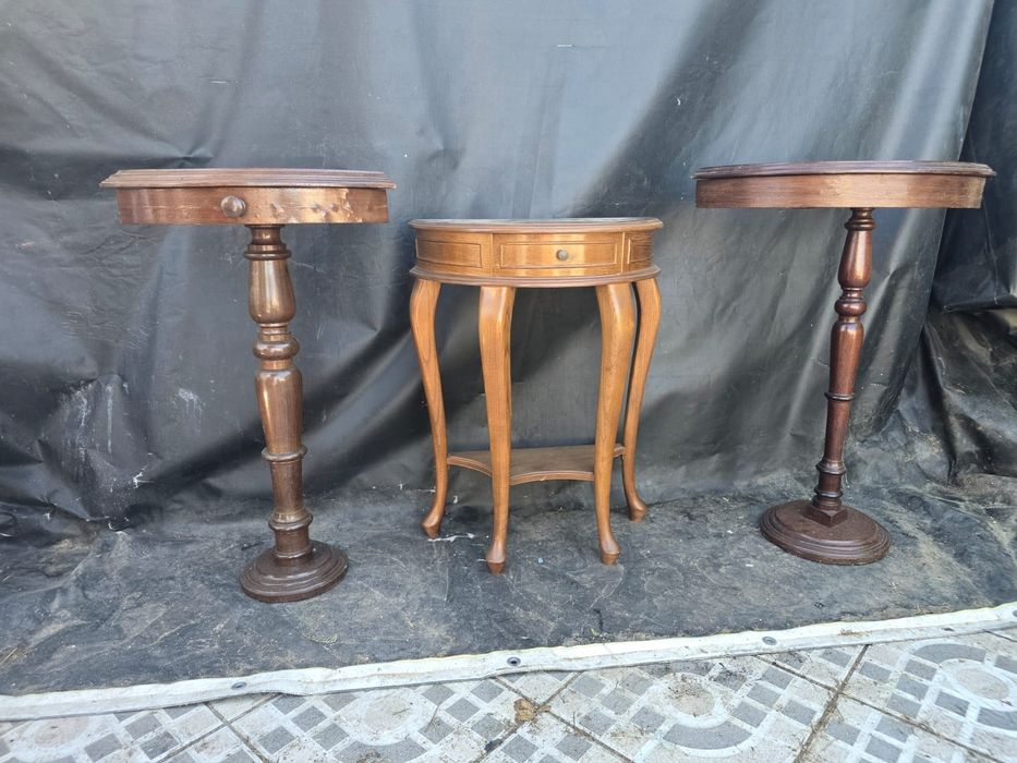 Mesinhas rústicas