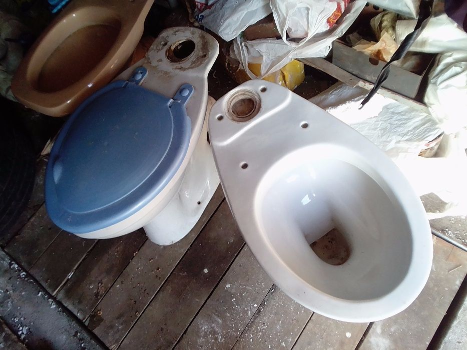 Продам бу унитаз купить для строителей строительный унитаз