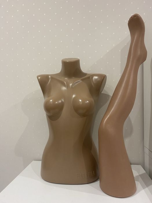 Маникен ноги жіночий