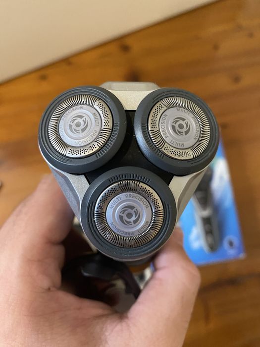 Máquina de barbear Philips