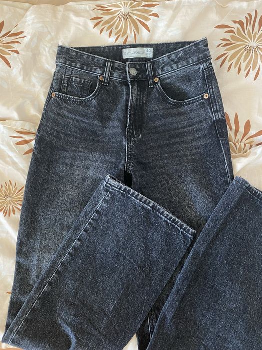 Джинси stradivarius