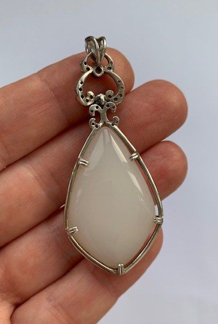 Подвеска серебро 925 и белый кварц - амулет