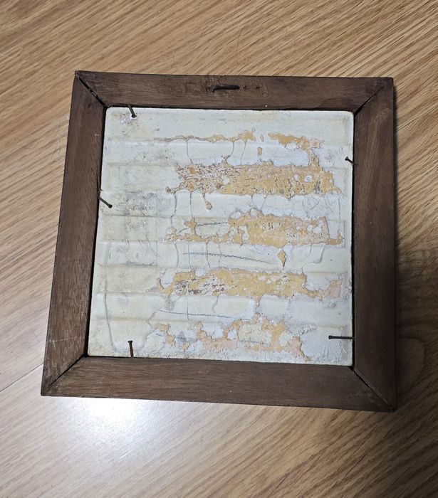 Azulejo falante com moldura