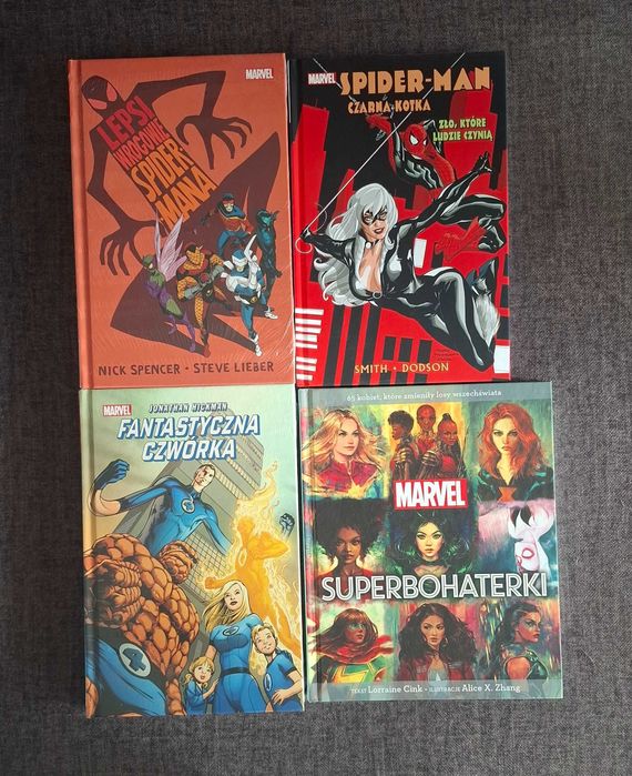 Pakiet Marvel - 3 komiksy + Marvel Superbohaterki
