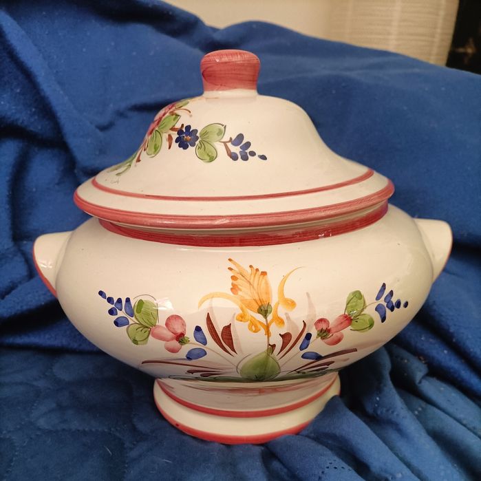 Antiga e Bonita Terrina Tipo Fábrica de Loiças de Sacavém