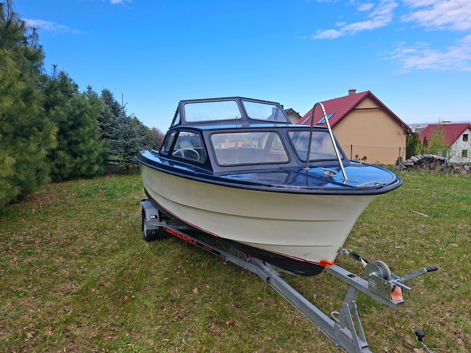 Lódź motorowa HEREWA 18 stóp